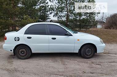 Седан Daewoo Lanos 2004 в Киеве