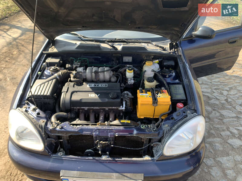 Седан Daewoo Lanos 2005 в Новоукраїнці