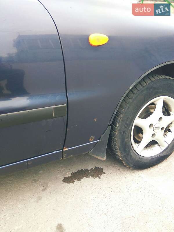Седан Daewoo Lanos 2004 в Чернигове