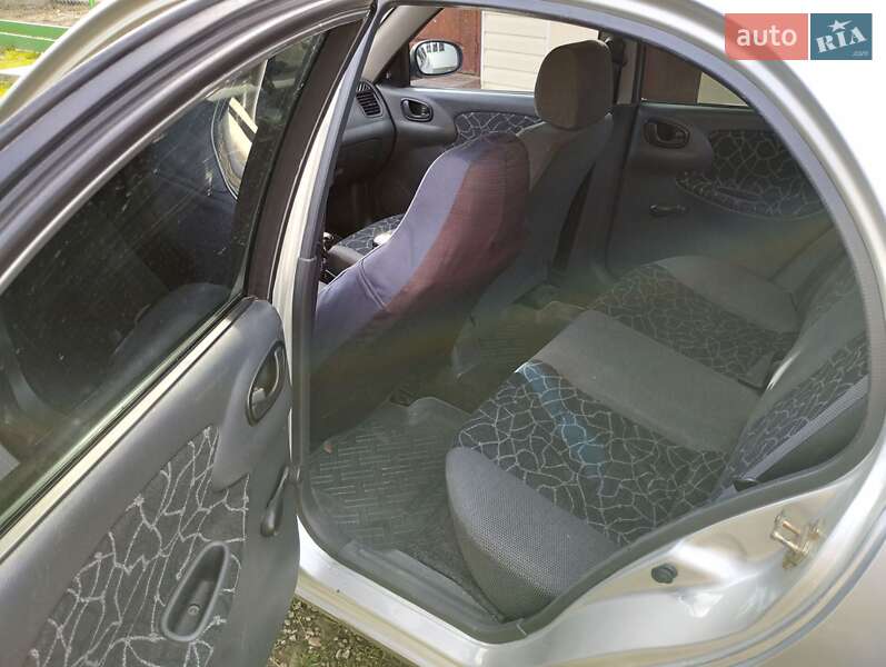 Седан Daewoo Lanos 2004 в Ивано-Франковске