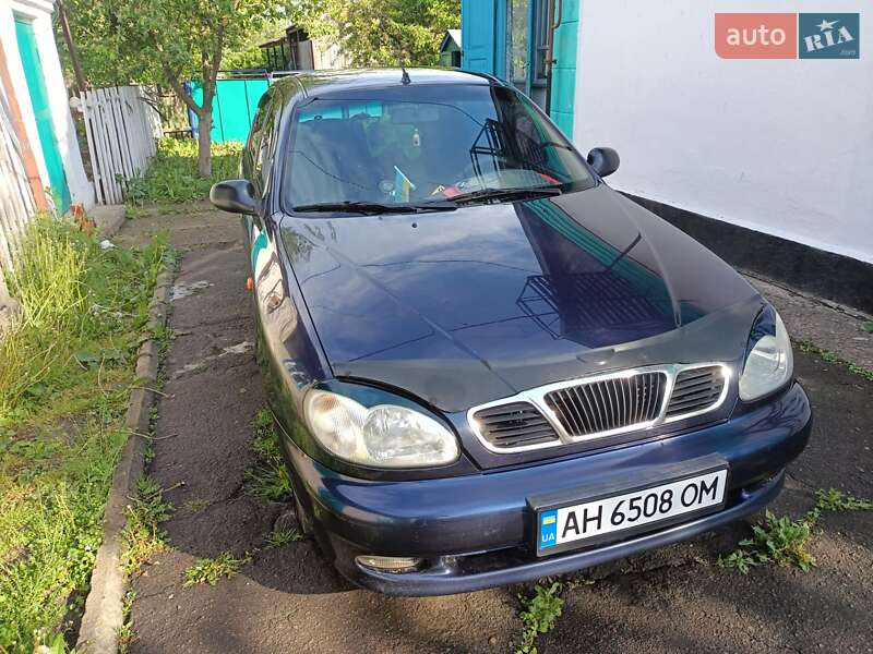 Седан Daewoo Lanos 2004 в Киеве