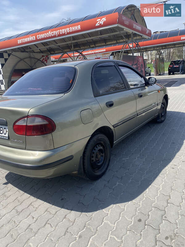 Седан Daewoo Lanos 2004 в Львове