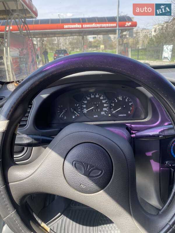 Седан Daewoo Lanos 2004 в Львове