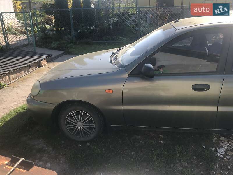 Седан Daewoo Lanos 2004 в Тернополе
