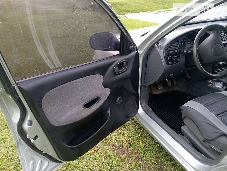Седан Daewoo Lanos 2004 в Коростене фото 5 Седан Daewoo Lanos 2004 в Коростене