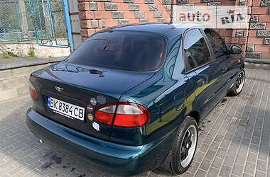 Седан Daewoo Lanos 2006 в Ровно