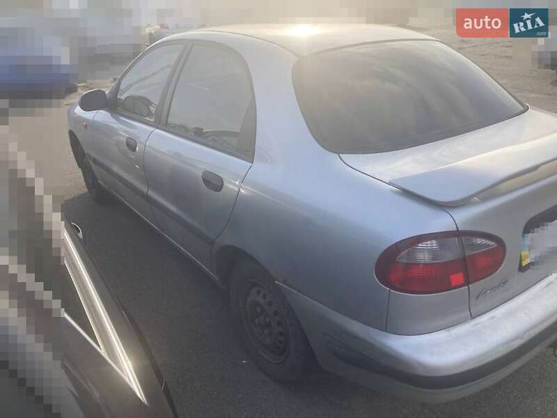 Седан Daewoo Lanos 2004 в Киеве