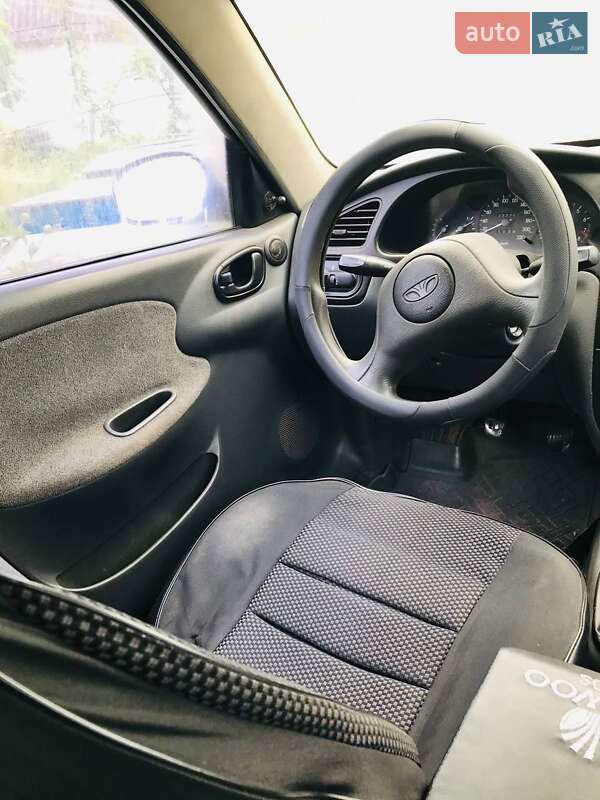 Седан Daewoo Lanos 2005 в Новом Буге