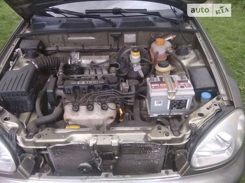 Седан Daewoo Lanos 2004 в Калинівці
