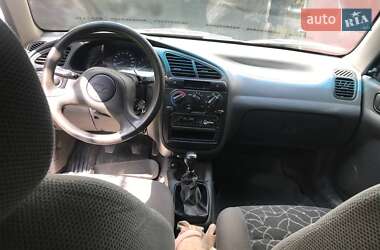 Седан Daewoo Lanos 2003 в Львове