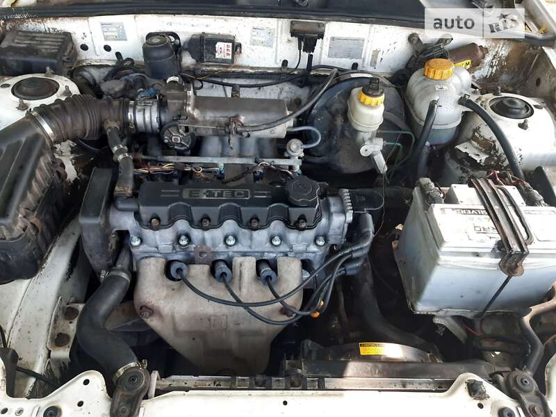 Седан Daewoo Lanos 2005 в Городищеві