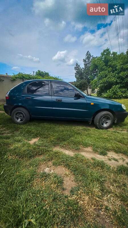 Хэтчбек Daewoo Lanos 1999 в Березовке