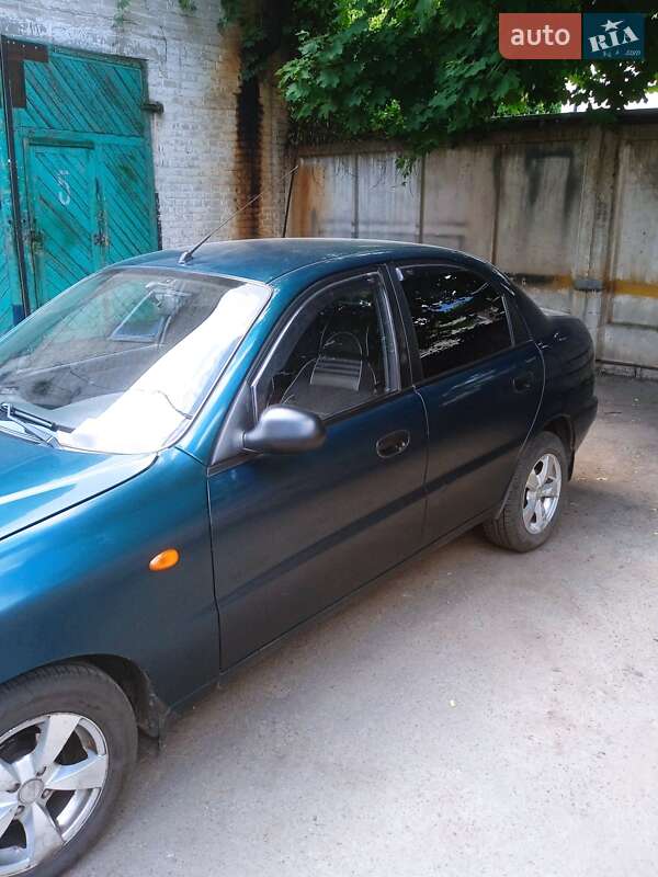 Седан Daewoo Lanos 2007 в Рівному