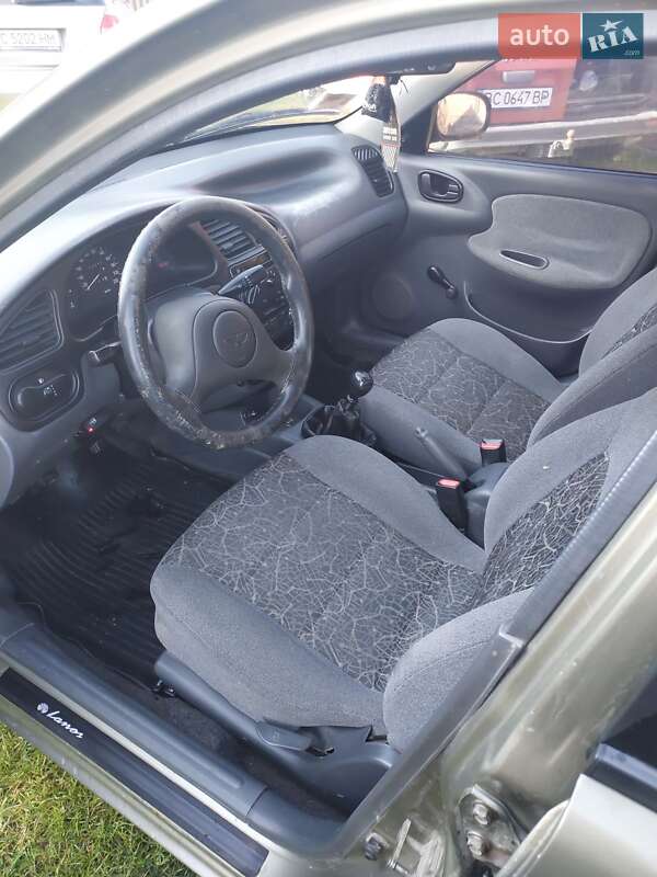 Седан Daewoo Lanos 2006 в Самборі