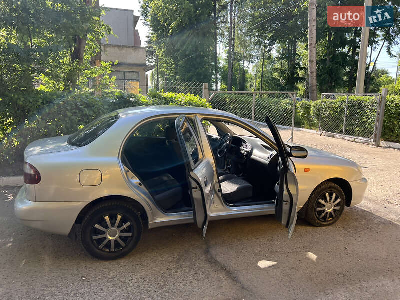 Седан Daewoo Lanos 2007 в Черновцах