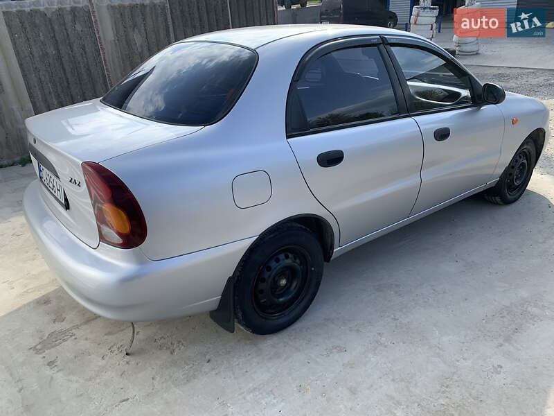 Седан Daewoo Lanos 2005 в Бориславе