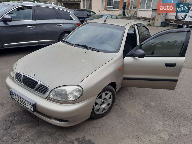 Седан Daewoo Lanos 2004 в Києві