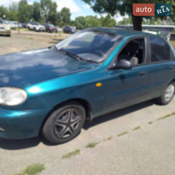 Седан Daewoo Lanos 2001 в Києві