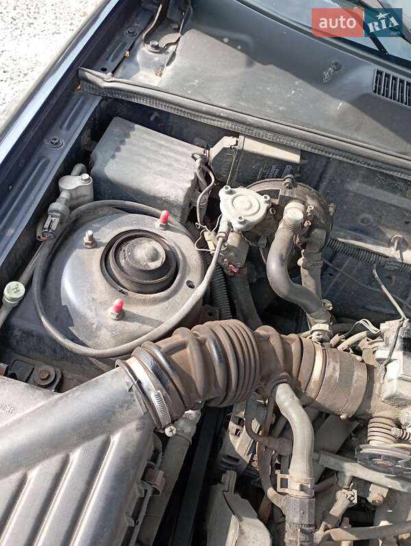 Седан Daewoo Lanos 2002 в Днепре
