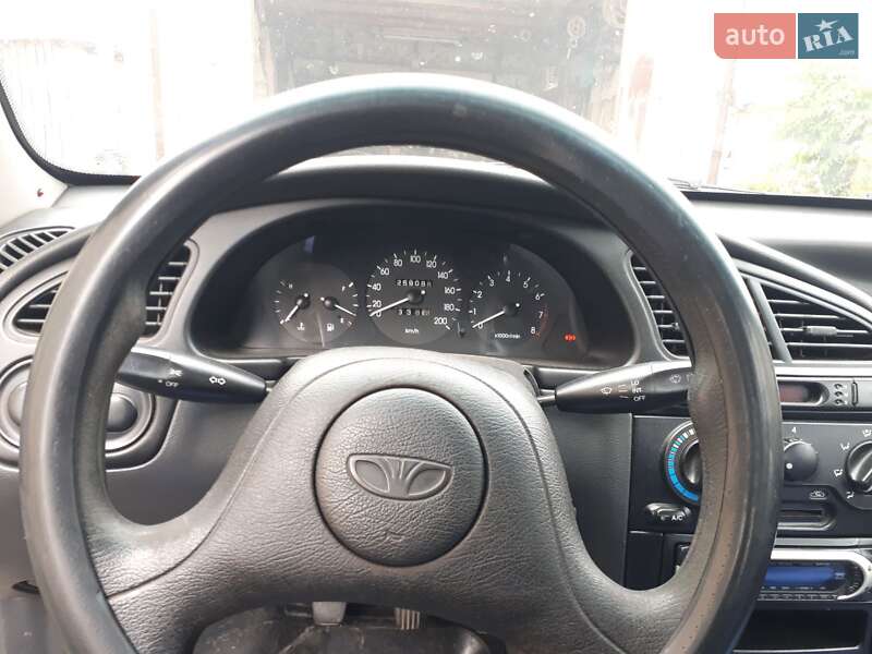 Хетчбек Daewoo Lanos 1998 в Рокитному