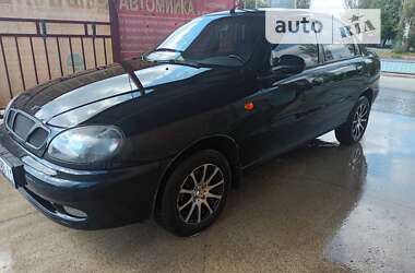 Седан Daewoo Lanos 2007 в Мирнограді