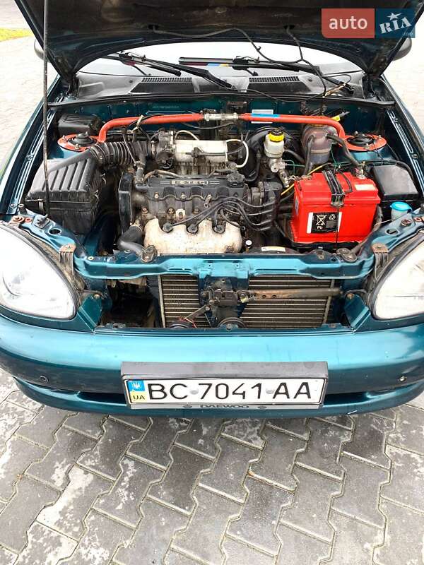 Седан Daewoo Lanos 2004 в Львове