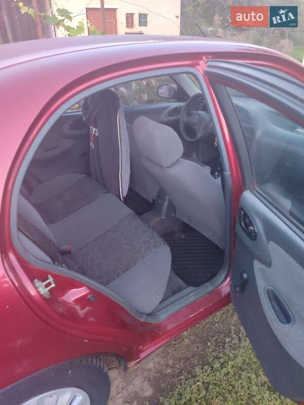 Седан Daewoo Lanos 2006 в Стрые