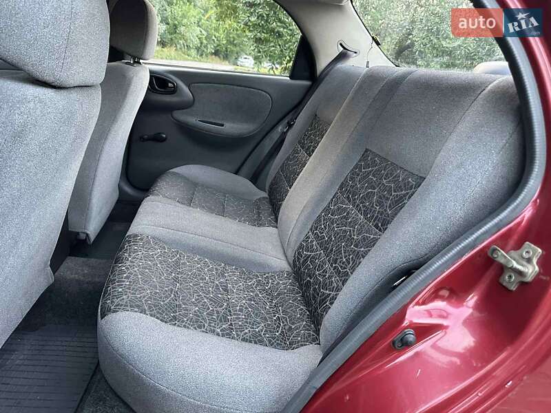 Седан Daewoo Lanos 2006 в Києві