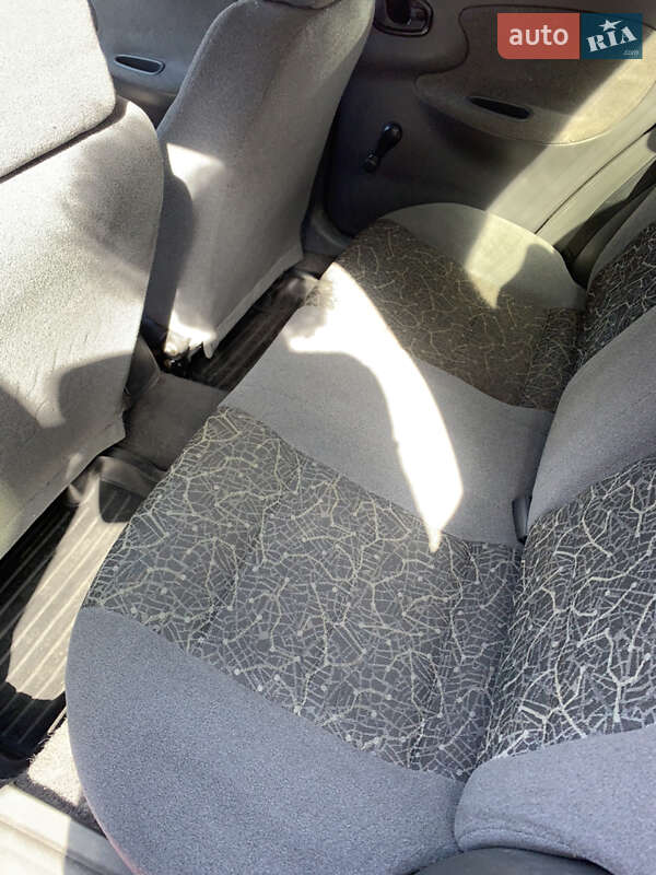 Седан Daewoo Lanos 2006 в Киеве