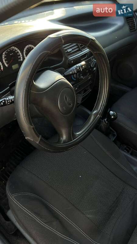 Седан Daewoo Lanos 2004 в Одессе