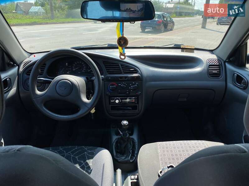 Седан Daewoo Lanos 2004 в Ивано-Франковске