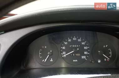 Седан Daewoo Lanos 1998 в Мукачево