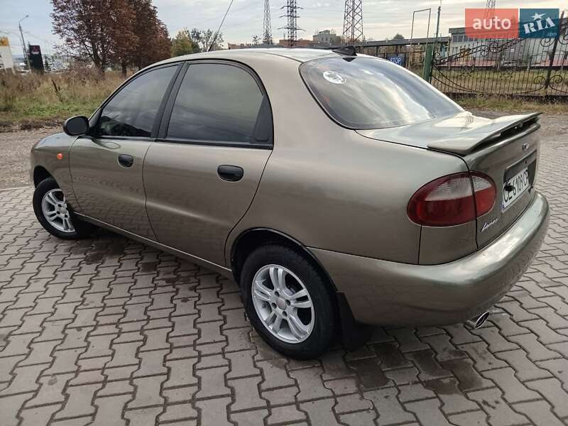Седан Daewoo Lanos 2004 в Черновцах