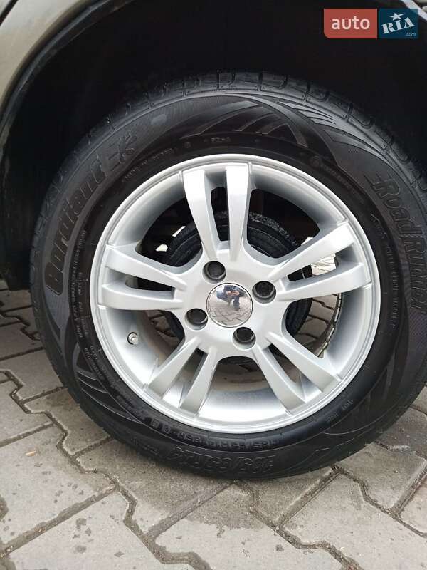 Седан Daewoo Lanos 2004 в Черновцах