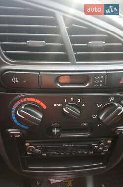 Седан Daewoo Lanos 2004 в Киеве