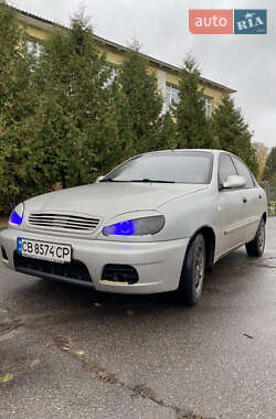 Седан Daewoo Lanos 2003 в Семеновке