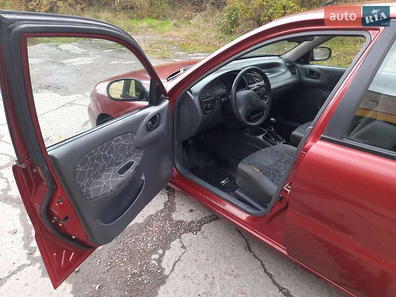 Седан Daewoo Lanos 2003 в Трускавці