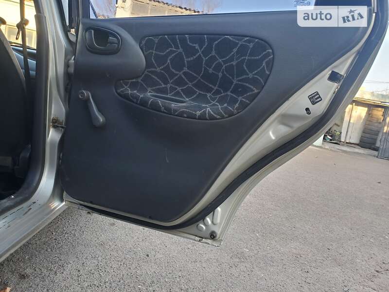 Седан Daewoo Lanos 2003 в Болграде