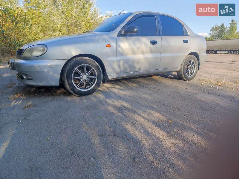 Седан Daewoo Lanos 2005 в Дніпрі