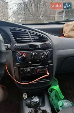 Седан Daewoo Lanos 2004 в 