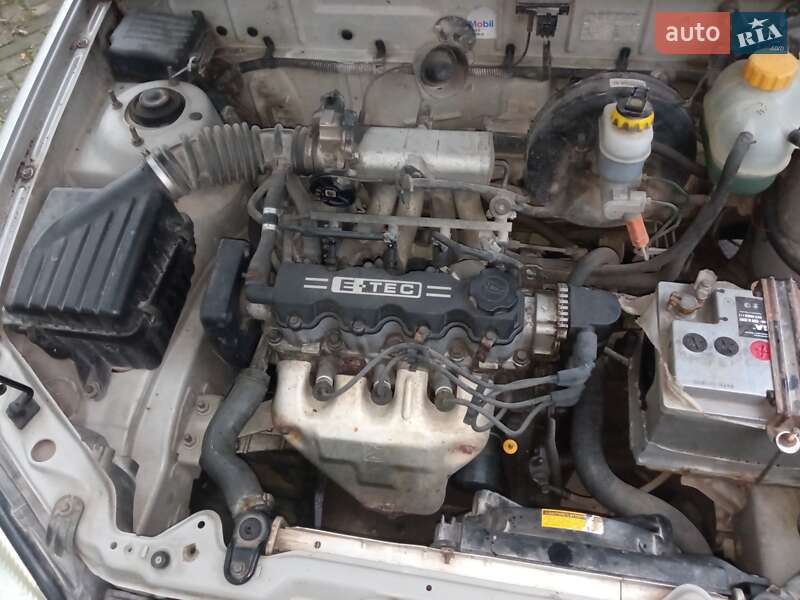 Седан Daewoo Lanos 2004 в Каменец-Подольском