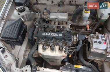 Седан Daewoo Lanos 2004 в 