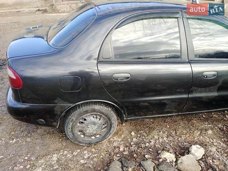 Седан Daewoo Lanos 2006 в Семеновке