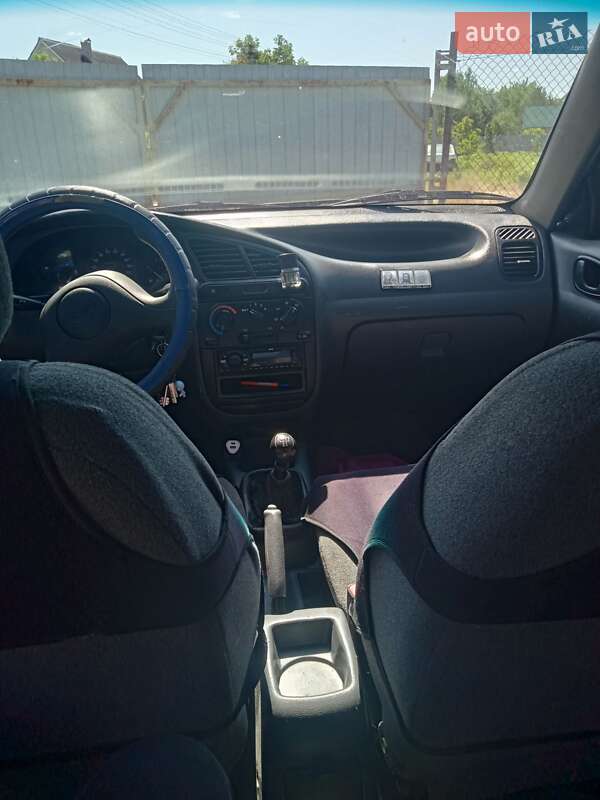 Седан Daewoo Lanos 2006 в Киеве