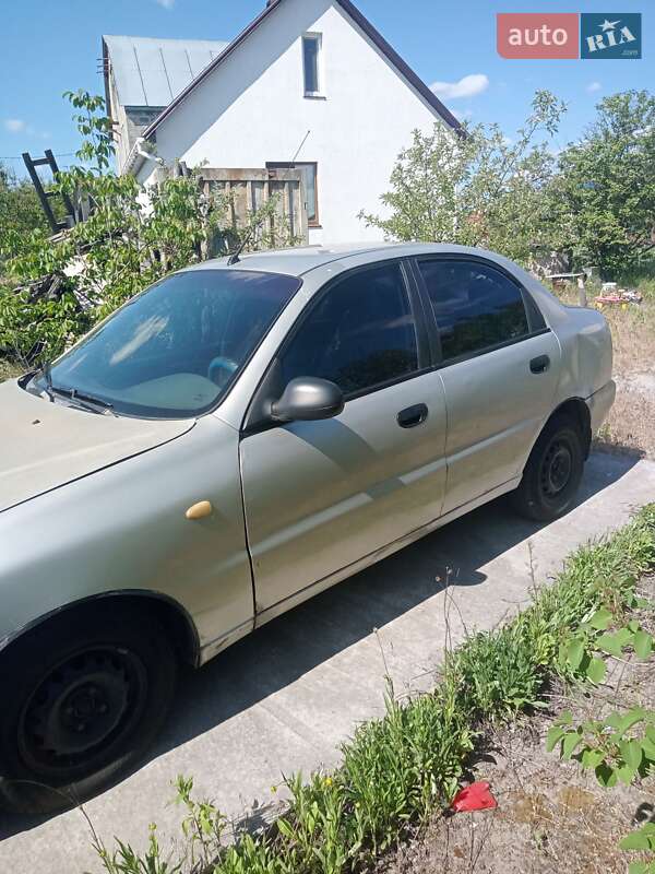 Седан Daewoo Lanos 2006 в Киеве