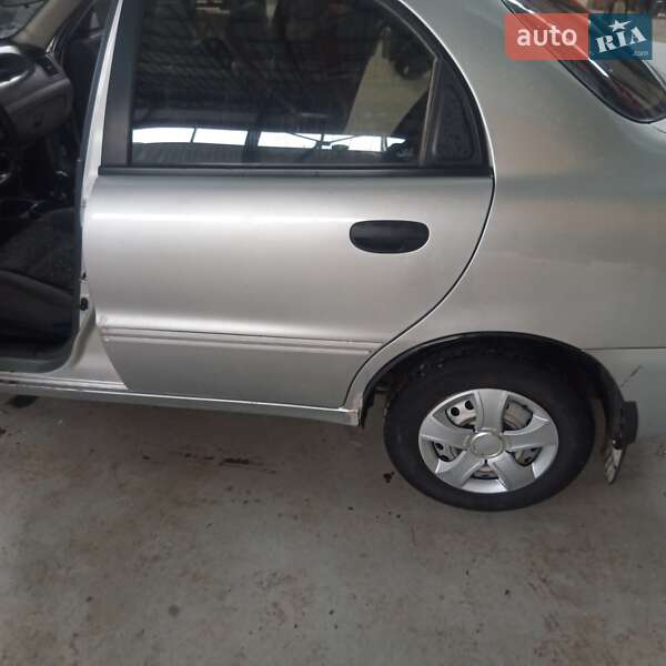 Седан Daewoo Lanos 2008 в Києві