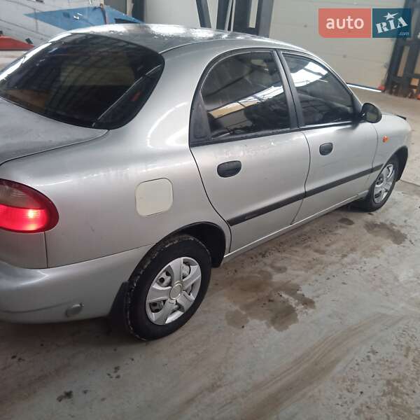 Седан Daewoo Lanos 2008 в Києві