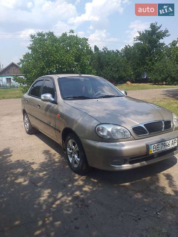 Седан Daewoo Lanos 2007 в Новом Буге
