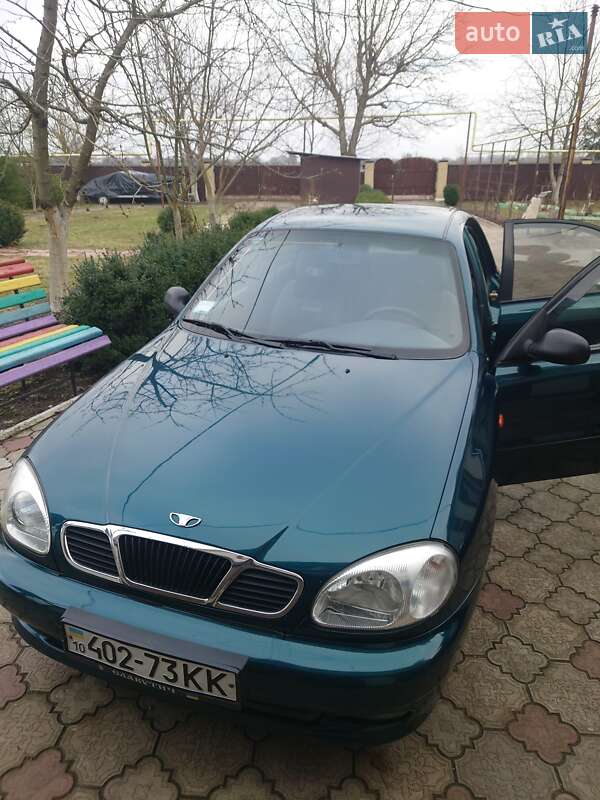 Седан Daewoo Lanos 2002 в Овруче