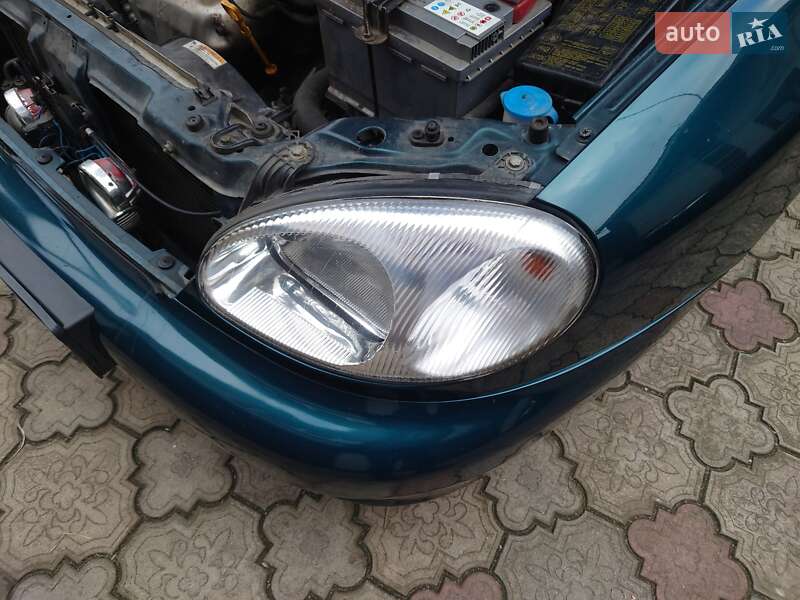 Седан Daewoo Lanos 2002 в Овруче